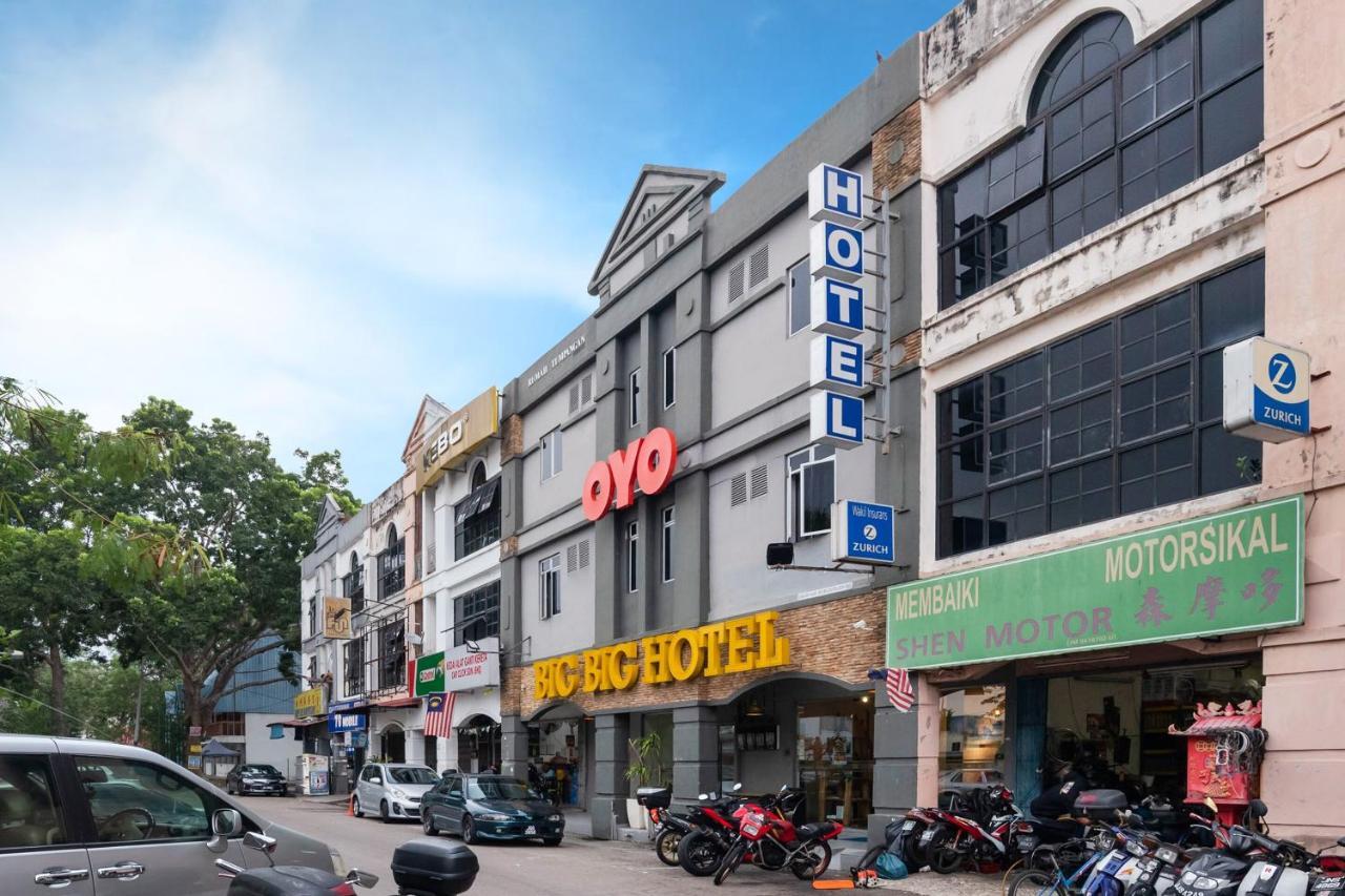 Oyo 89355 Big Big Johor Bahru