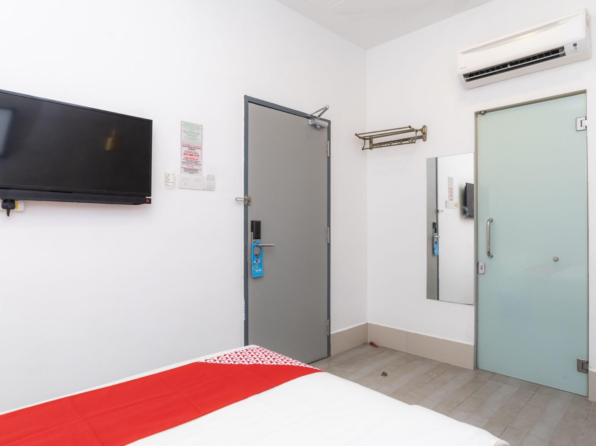 Hotel Oyo 89355 Big Big Johor Bahru