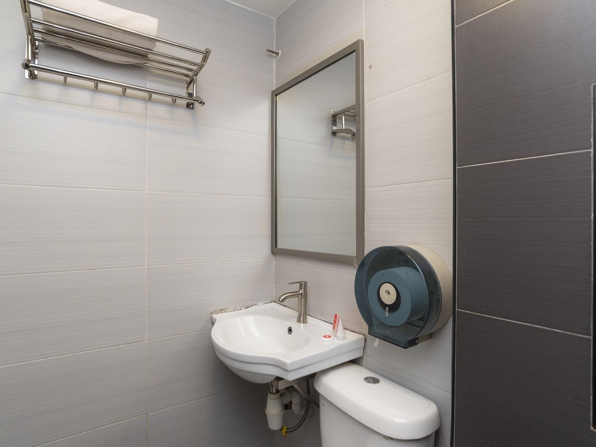 Oyo 89355 Big Big Hotel Johor Bahru